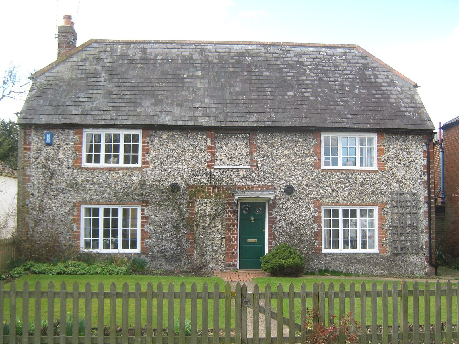 Flint cottage with slate roof